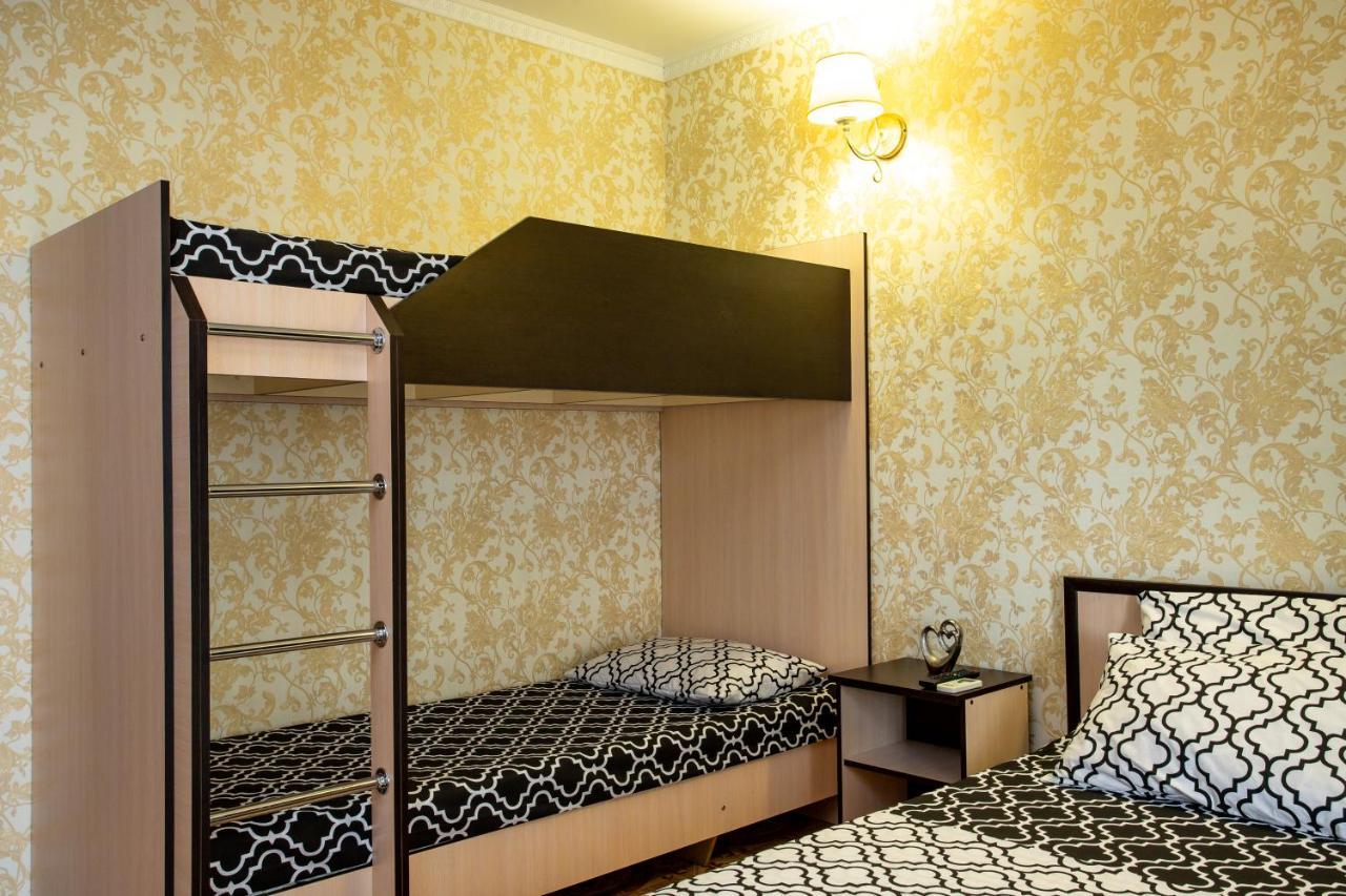 Olimp Hotel Zaliznyy Port Ngoại thất bức ảnh