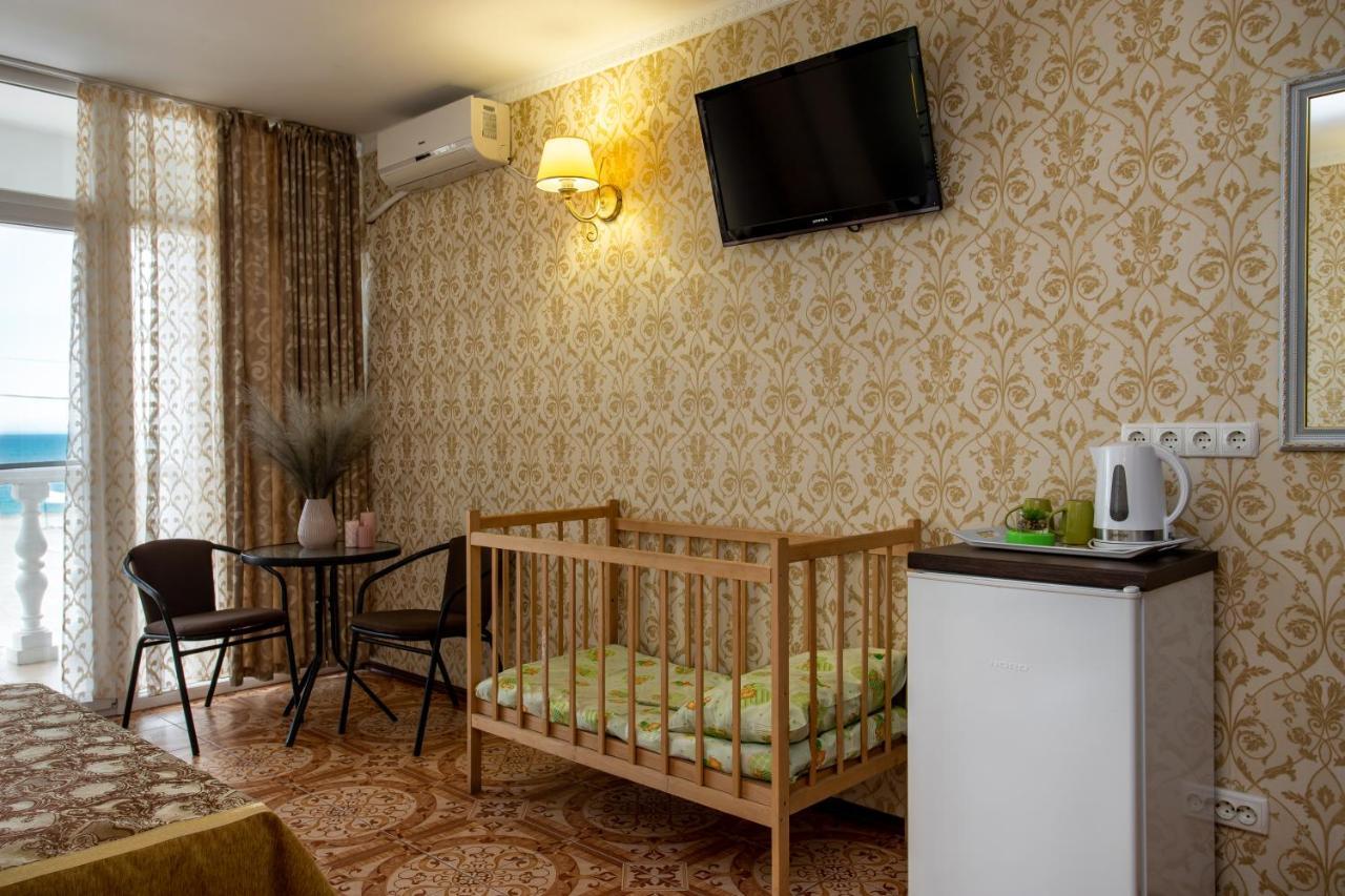 Olimp Hotel Zaliznyy Port Ngoại thất bức ảnh