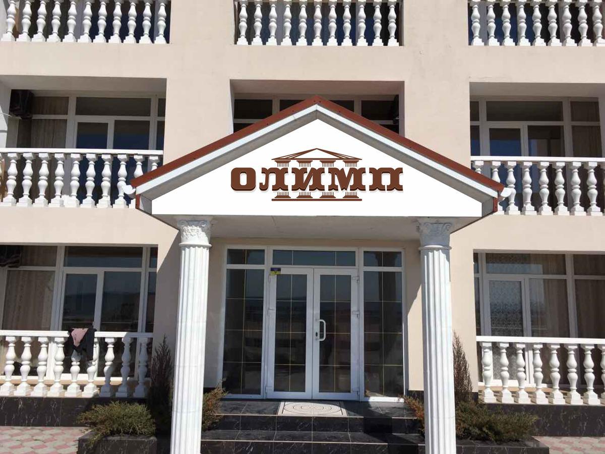 Olimp Hotel Zaliznyy Port Ngoại thất bức ảnh
