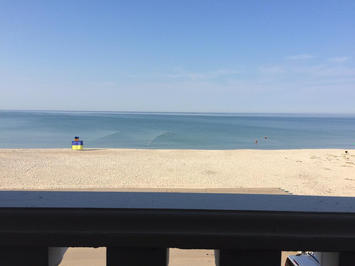 Olimp Hotel Zaliznyy Port Ngoại thất bức ảnh