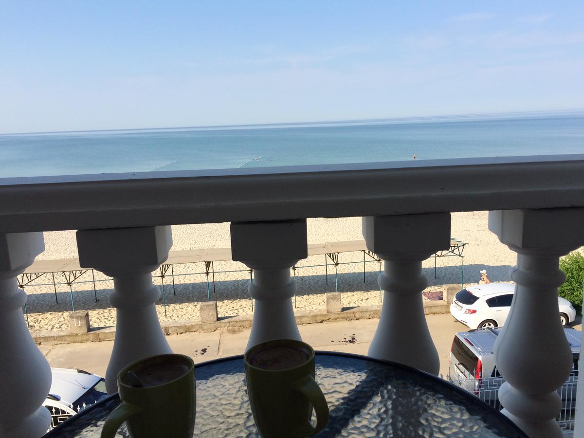 Olimp Hotel Zaliznyy Port Ngoại thất bức ảnh
