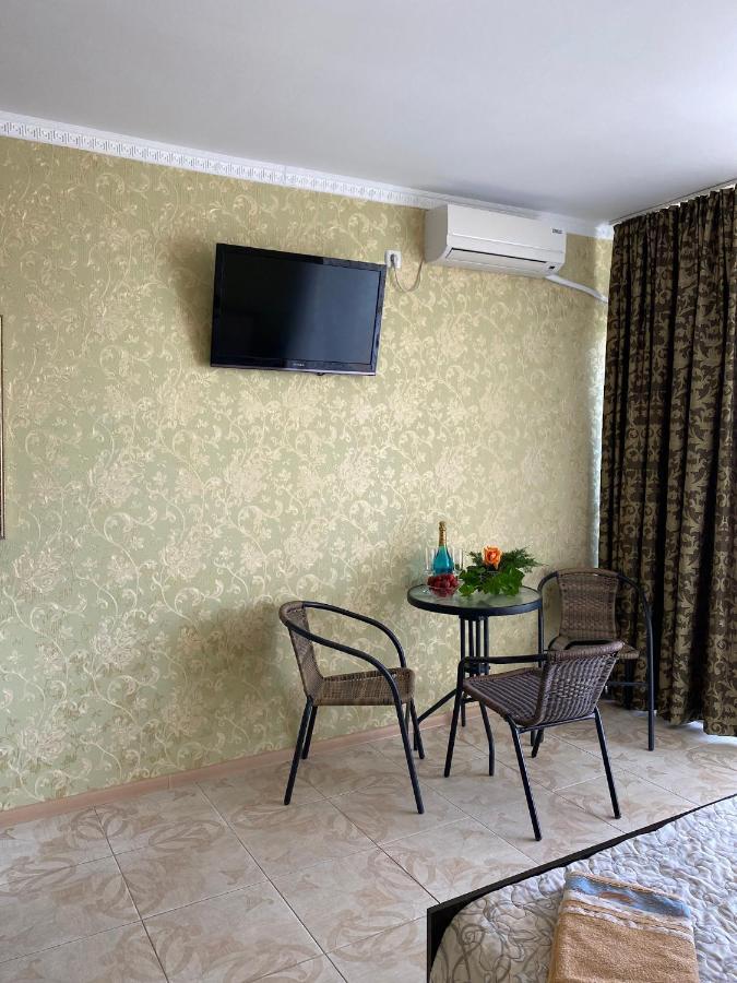 Olimp Hotel Zaliznyy Port Ngoại thất bức ảnh